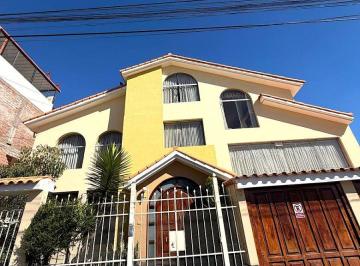 Casa de 7 habitaciones, Arequipa · Se Vende Casa de 7 Habitaciones en El Cercado de Arequipa