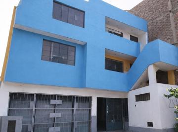 Local comercial · 560m² · 2 Estacionamientos · Venta de Local de Alto Potencial en Ubicación Estratégica Cerca del Óvalo 200 Millas y Av Gambetta