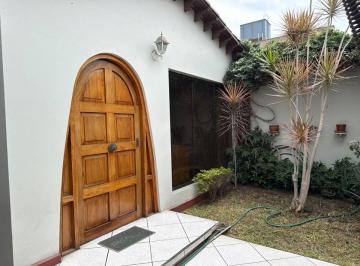 Casa de 4 habitaciones, Lima · Exclusiva Casa en Venta en La Molina – Lima