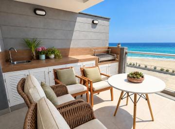 Departamento de 3 habitaciones, Lima · Flat en Señoritas con Piscina, Terraza y Vista Al Mar