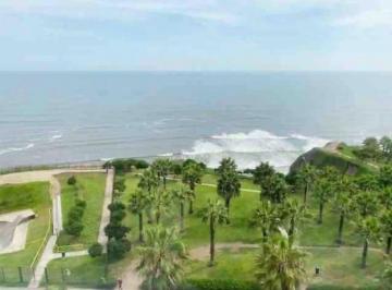 Departamento de 5 habitaciones, Lima · Venta de Exclusivo Tríplex en Esquina con Vista Panorámica Al Mar