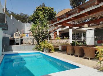 Casa de 5 habitaciones, Lima · Casa en Los Cóndores