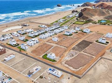 Terreno / Lote · 374m² · Terreno de Playa - Laguna Beach Cerro Azul.
