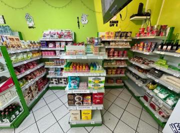 Local comercial , Lima · Traspaso de Negocio de Productos Coreanos en La Rotonda La Molina