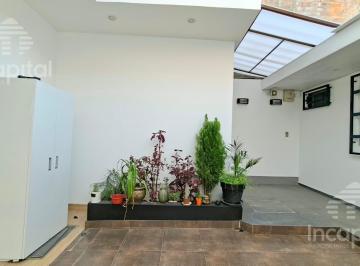 Casa · 162m² · 4 Dormitorios · 2 Estacionamientos · Venta de Casa a Espaldas Hospital La Libertad