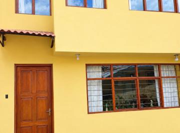 Casa de 3 habitaciones, Cusco · Casa en Venta – Centrica - Cusco