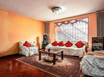 Departamento · 199m² · 5 Dormitorios · 1 Estacionamiento · Departamento en Urb. Liguria