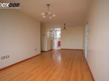Departamento de 2 habitaciones, Lima · Alquila en Cercado de Lima | Amplio Departamento de 90 m² – 4to Piso, Sin Ascensor