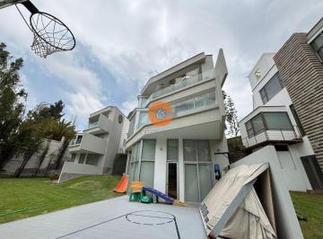 Casa de 4 habitaciones, Arequipa · Alquiler de Exclusiva Casa en Challapampa
