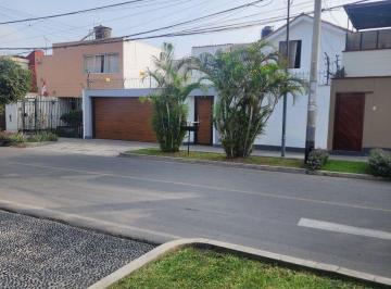 Casa de 3 habitaciones, Lima · Venta de Casa 300 m² – Urb Ingenieros - La Molina