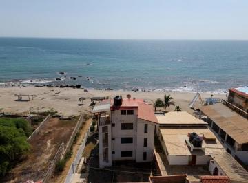 Casa de playa de 3 habitaciones, · Vendo 3 Dptos 3 Dorm Frente Al Mar