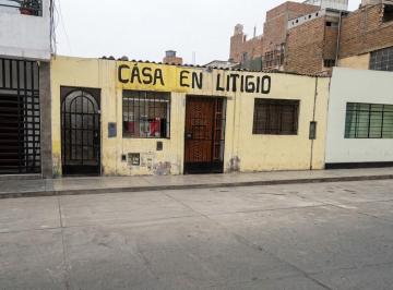 Casa · 204m² · Vendo Casa Como Terreno en a 3 Cuadras de La Av Pacasmayo