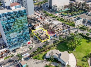 Terreno / Lote · 300m² · ¡Terreno en Santa Catalina! ¡Es en Esquina!