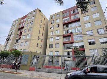 Departamento · 78m² · 3 Dormitorios · 1 Estacionamiento · Amplio Departamento de 78.54 m² con Cochera en Surquillo, Cerca de Miraflores