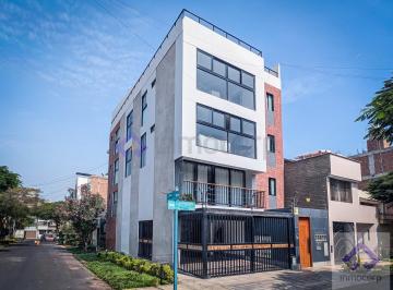 Departamento · 228m² · 3 Dormitorios · 4 Estacionamientos · Departamento Triplex en Venta de 03 Dorm. y 02 Cocheras en Sagitario, Surco