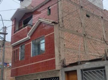 Casa · 90m² · 6 Dormitorios · Gran Oportunidad: Venta de Casa de 3 Pisos en San Juan de Miraflores