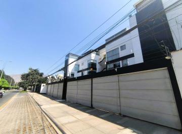 Departamento de 4 habitaciones, Lima · Venta de Departamento de 121 m² con Cochera en El Remanso - La Molina