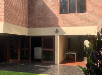 Casa de 5 habitaciones, Lima · Se Vende Amplia Casa Para Remodelar o Como Terreno Cerca a Jockey Plaza / Urb. Neptuno, Surco
