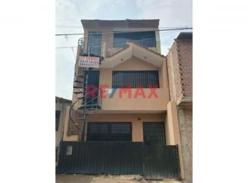 Casa de 4 habitaciones, Lima · Casa en Alquiler de 200 m² en Comas, 4 Dorm, 2 Pisos