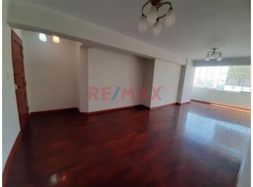 Departamento de 3 habitaciones, Lima · Departamento de 3 Dorm. y 3 Baños en Piso 20 con Vista a La Ciudad, Magdalena del Mar