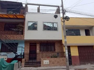 Casa de 5 habitaciones, Lima · Vendo Casa 160 m con Azotea - Comas