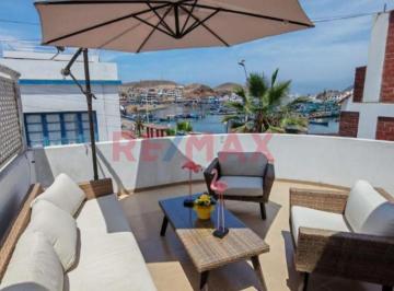 Casa · 56m² · 5 Dormitorios · ¡Oportunidad Única en Pucusana!