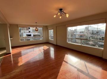 Departamento · 107m² · 3 Dormitorios · Venta de Flat en Calle Las Palmas 104, Urb. La Capilla