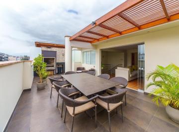 Departamento · 197m² · 3 Dormitorios · 2 Estacionamientos · Duplex en Calle Trinidad en Chacarilla, 3 Habitaciones, Terraza y Balcon