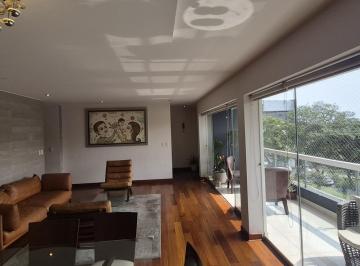 Departamento · 252m² · 4 Dormitorios · 3 Estacionamientos · Venta de Elegante Duplex con Balcon, Jardi y Piscina en Chacarilla San Borja Cerca Colegio Santísimo