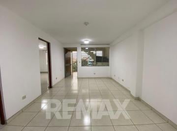 Departamento · 94m² · 3 Dormitorios · Venta de Departamento en Los Olivos 4to Piso