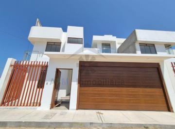 Casa de 5 habitaciones, Chiclayo · Tu Casa de Playa de 3 Pisos en El 3er Malecón de Pimentel