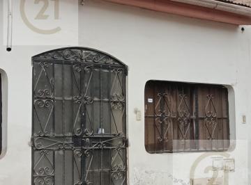 Casa · 113m² · 1 Estacionamiento · Venta de Casa en Centenario