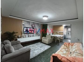 Casa · 81m² · 2 Dormitorios · ¡Oportunidad de Venta en Mirones – Lima!