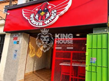 Local comercial · 100m² · Traspaso de Local Comercial Implementado Wonder Wings en Surco