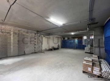 Local comercial · 103m² · 2 Estacionamientos · Vendo: Local Comercial 2 Estacionamientos en Av | Comercio Zonal