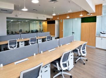 Oficina comercial , Lima · Oficina Amoblada 143 m² Implementada con Divisiones, 2 Baños y 2 Cocheras en Santiago de Surco