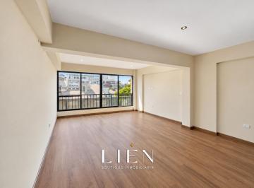 Departamento · 90m² · 3 Dormitorios · 1 Estacionamiento · Flat en Venta de 3 Dorm. de Estreno en Chacarilla