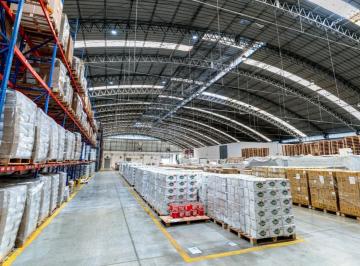 Local comercial · 5256m² · Magnifico Local Comecial - Mas de 5000 m² de Almacen - Oficinas