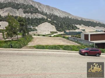 Terreno / Lote · 1011m² · Venta de Exclusivo Terreno en "La Quebrada"