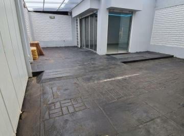 Casa de 6 habitaciones, Arequipa · Casa en Alquiler de 2 Pisos a 5 Min del Ovalo Quiñones