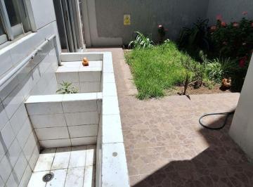 Casa de 6 habitaciones, Arequipa · Cerca de La Calle Chullo - Casa en Alquiler en Yanahura Para Empresas