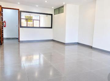 Departamento de 3 habitaciones, Lima · Espacioso Flat de Tres Dorm. (Dos con Baño Incorporado) Cochera, Lavanderia y Tendal