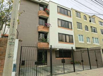 Departamento · 104m² · 4 Dormitorios · 1 Estacionamiento · Acogedor Depa Semiamoblado en Av Vicus - Surco