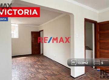 Departamento · 133m² · 5 Dormitorios · Departamento en Venta 2do Piso con Aires E Ingreso Independiente Cerca a Av Grau