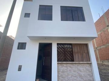 Casa · 180m² · 4 Dormitorios · Casa en Venta en Colinas de La Gloria – Ate