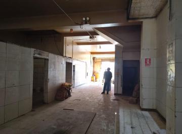 Local comercial · 200m² · Alquiler de Amplio Local Comercial Ubicado en Excelente Zona.