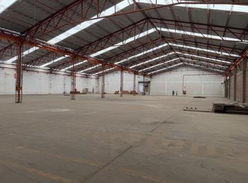 Nave industrial · 3313m² · 4 Dormitorios · 15 Estacionamientos · Alquilo Almacen Comercial Industrial en Av Elmer Faucett 35, Callao (Frente Al Aeropuerto)