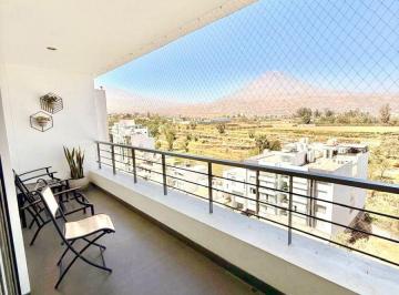Departamento de 4 habitaciones, Arequipa · Departamento Flat Amplio. Condominio Privado. Cayma
