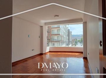 Departamento · 150m² · 3 Dormitorios · Departamento en Venta de 150 m² en Residencial Huancaro Ideal Para Vivir o Rentar
