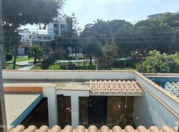 Casa de 4 habitaciones, Lima · Casa en Venta Frente a Parque 207 M²– San Miguel